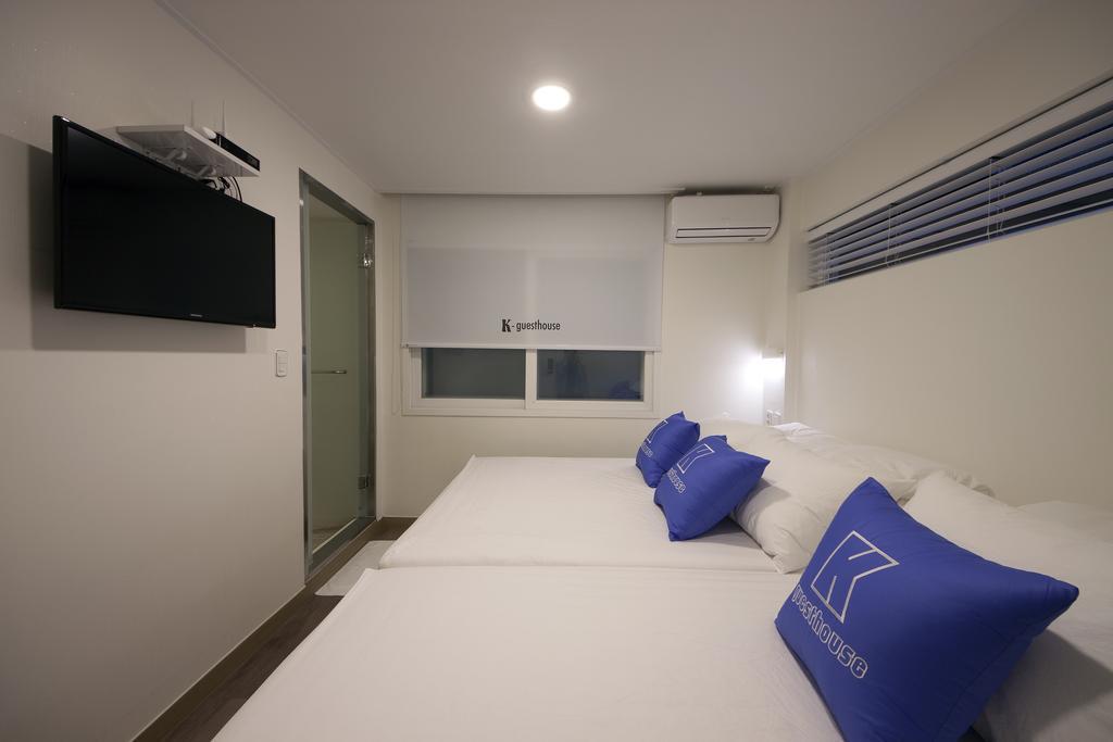 K-Guesthouse Myeongdong 1 سيول الغرفة الصورة