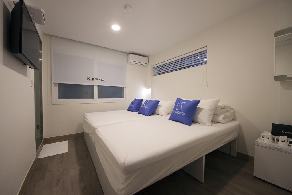 K-Guesthouse Myeongdong 1 سيول الغرفة الصورة